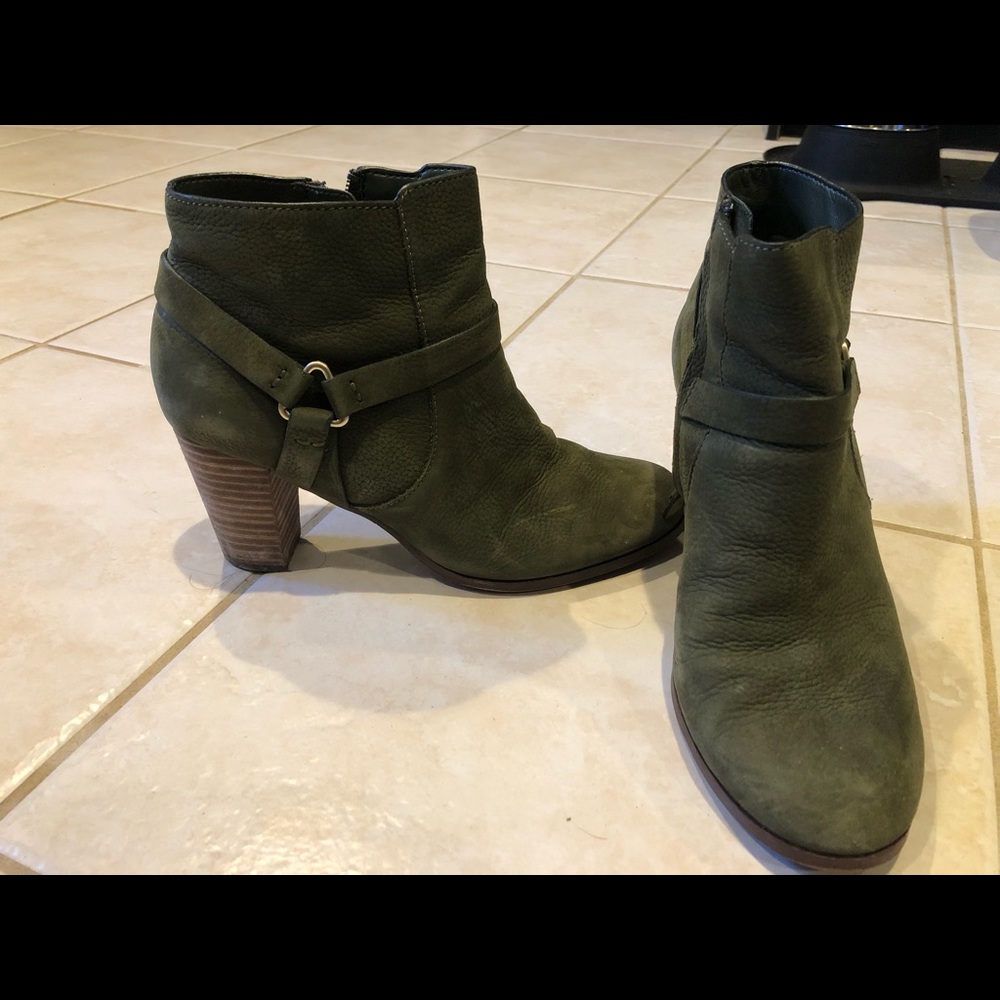 Cole Haan greed suede/leather ankle booties sz 7